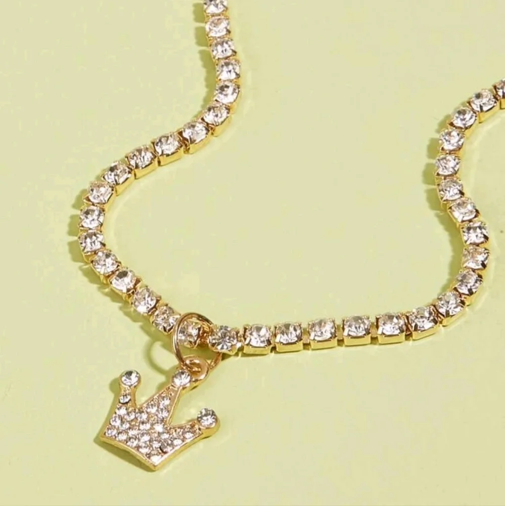 Rhinestone Crown Pendant Pet Necklace